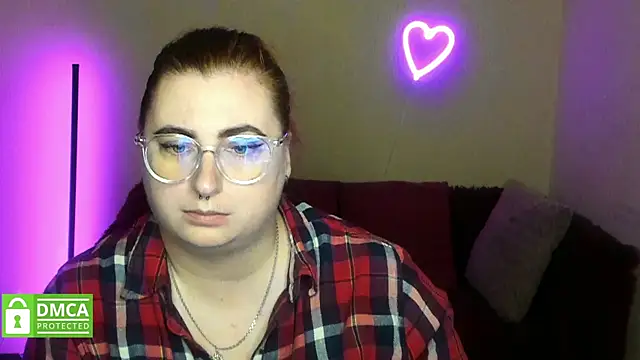 Snapshot of Alicia_love00 chatting on 11.20.25 Alicia love00 online show from 11.20.25