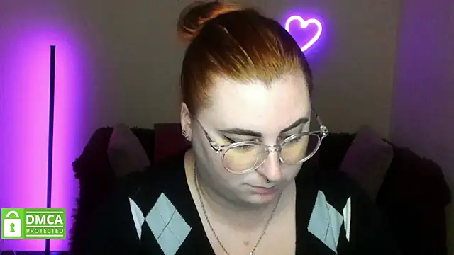 Snapshot of Alicia_love00 chatting on 11.22.25 Alicia love00 online show from 11.22.25