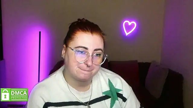 Snapshot of Alicia_love00 chatting on 11.29.25 Alicia love00 online show from 11.29.25