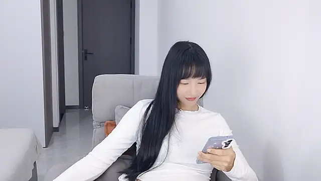 Snapshot of Lisa-3333 chatting on 11.05.25 Lisa-3333 online show from 11.05.25