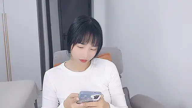 Snapshot of Lisa-3333 chatting on 11.15.25 Lisa-3333 online show from 11.15.25