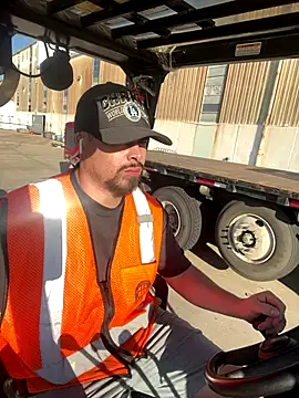 Snapshot of PuttieIn chatting on 09.26.25 PuttieIn online show from 09.26.25