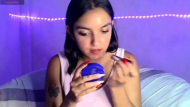 Ari 20  online show from 04.12.26