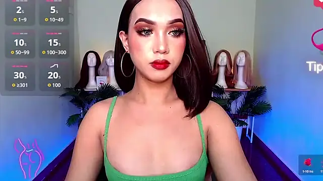 Snapshot of UrasianBIGcock696 chatting on 10.14.25 UrasianBIGcock696 online show from 10.14.25