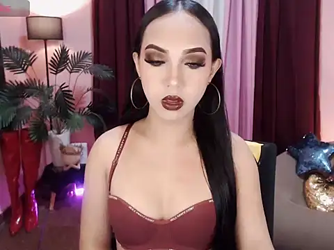 Snapshot of UrasianBIGcock696 chatting on 11.04.25 UrasianBIGcock696 online show from 11.04.25