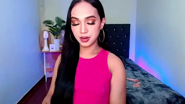 Snapshot of UrasianBIGcock696 chatting on 11.17.25 UrasianBIGcock696 online show from 11.17.25