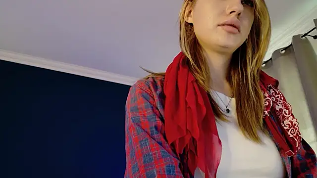 Snapshot of MariGven chatting on 09.29.25 MariGven online show from 09.29.25