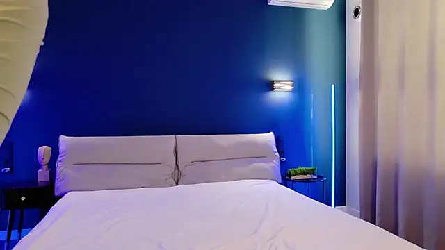 Snapshot of MariGven chatting on 10.03.25 MariGven online show from 10.03.25