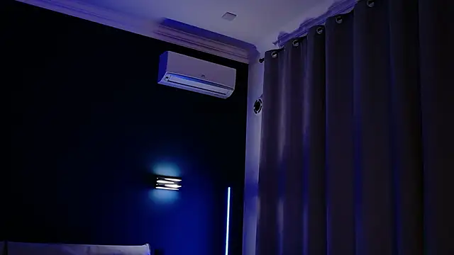 Snapshot of MariGven chatting on 10.28.25 MariGven online show from 10.28.25