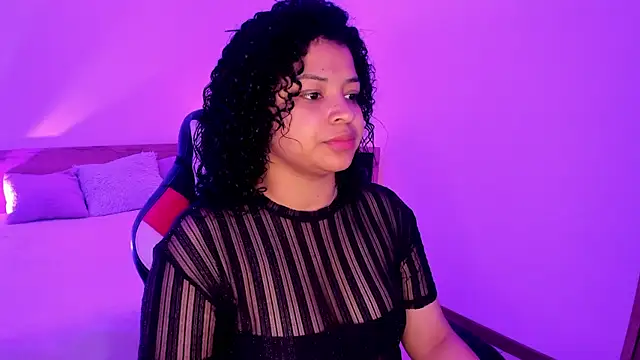 Snapshot of Dakota_Mars chatting on 09.25.25 Dakota Mars online show from 09.25.25