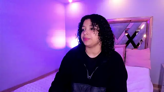 Snapshot of Dakota_Mars chatting on 10.07.25 Dakota Mars online show from 10.07.25