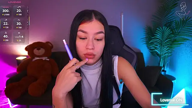 FataleNellie online show from 12.15.25