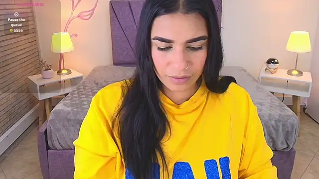 Lia Blake  online show from 10.17.25