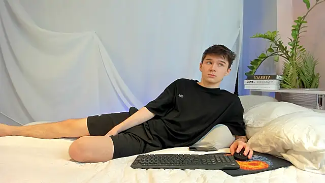 SherlockMax online show from 03.05.26