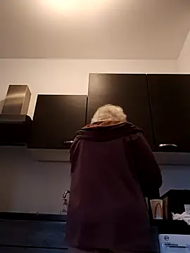 VikaKing online show from 10.11.25