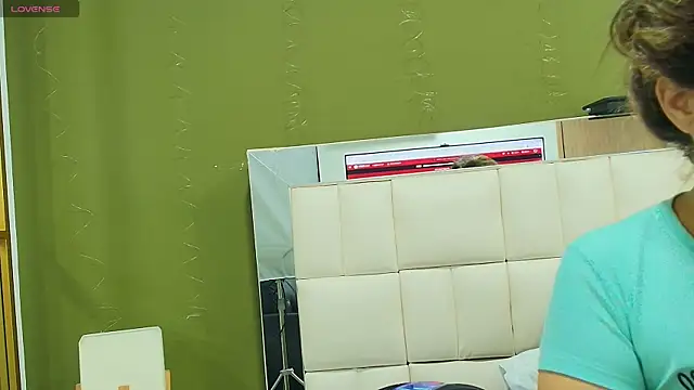 gisell gomez online show from 10.26.25