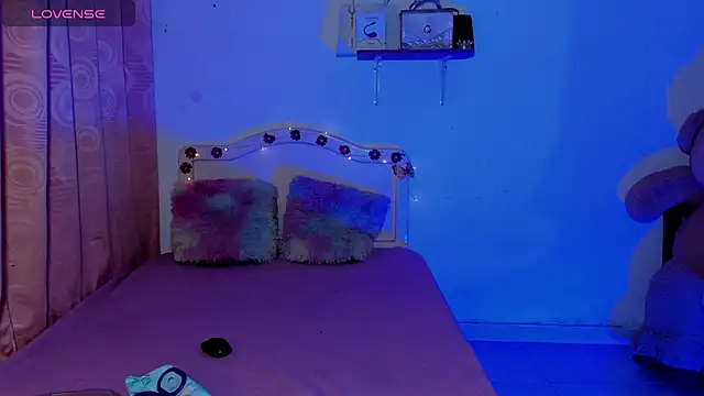 Snapshot of Angel-Caribbean chatting on 09.19.25 Angel-Caribbean online show from 09.19.25