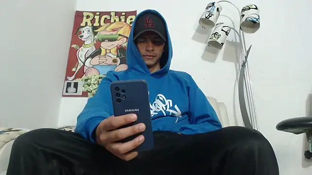 Thomasjons  online show from 12.02.25