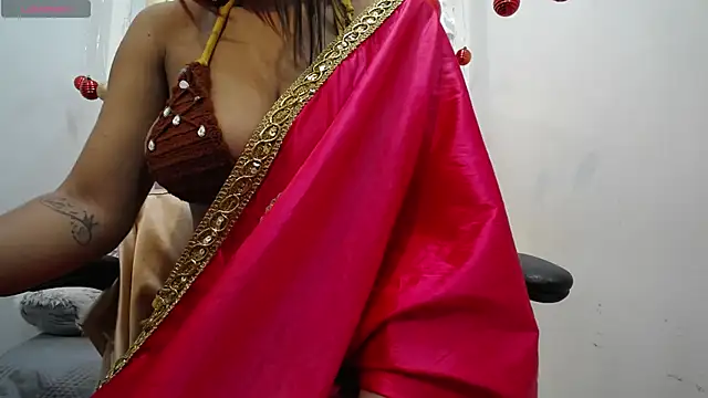 Snapshot of kairadayamai chatting on 11.17.25 kairadayamai online show from 11.17.25