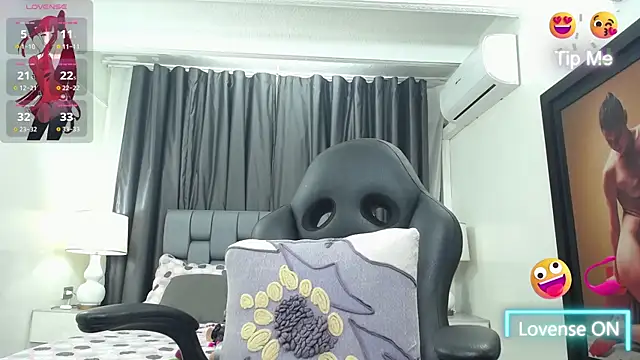 Snapshot of kairadayamai chatting on 06.25.26 kairadayamai online show from 06.25.26