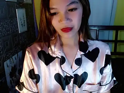 Snapshot of gorgeouswella chatting on 06.04.26 gorgeouswella online show from 06.04.26