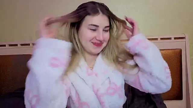 Snapshot of sugarskitty chatting on 02.21.26 sugarskitty online show from 02.21.26