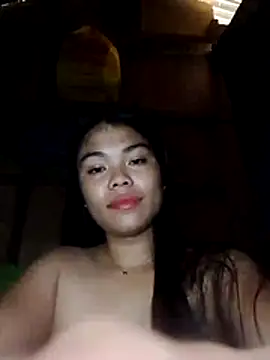 Snapshot of cloe_candy19 chatting on 12.15.25 cloe candy19 online show from 12.15.25