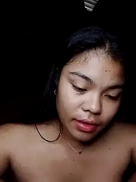 Snapshot of cloe_candy19 chatting on 12.17.25 cloe candy19 online show from 12.17.25