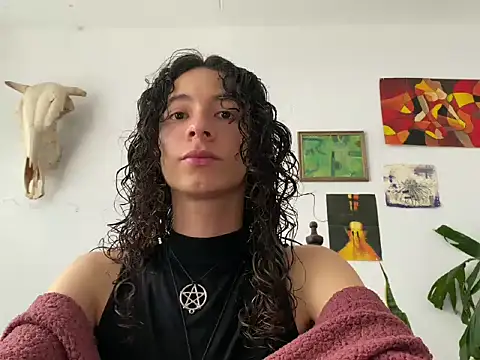 Snapshot of camille_delrey chatting on 09.18.25 camille delrey online show from 09.18.25