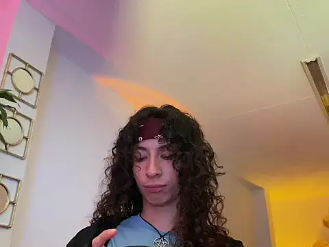 Snapshot of camille_delrey chatting on 10.16.25 camille delrey online show from 10.16.25