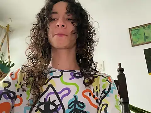 Snapshot of camille_delrey chatting on 10.27.25 camille delrey online show from 10.27.25