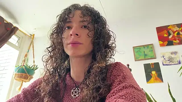 Snapshot of camille_delrey chatting on 11.13.25 camille delrey online show from 11.13.25