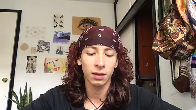 Snapshot of camille_delrey chatting on 02.12.26 camille delrey online show from 02.12.26