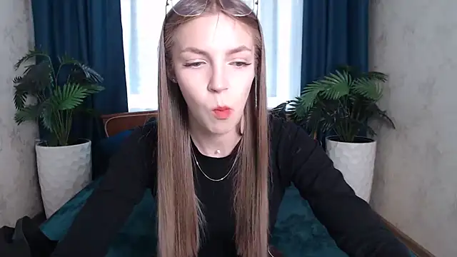 HitGyrl online show from 05.18.26