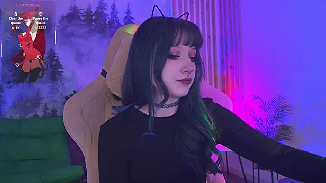 Snapshot of LiliLuna chatting on 01.13.26 LiliLuna online show from 01.13.26