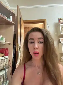 Snapshot of MarinaDiva11_74 chatting on 06.12.26 MarinaDiva11 74 online show from 06.12.26