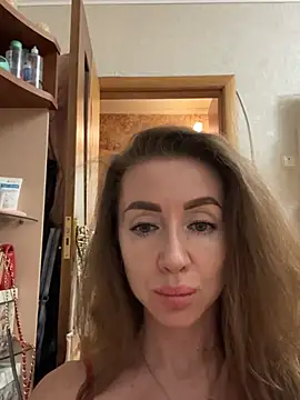 Snapshot of MarinaDiva11_74 chatting on 07.25.26 MarinaDiva11 74 online show from 07.25.26