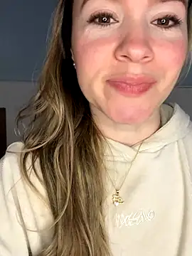 Snapshot of BritgetPsychol chatting on 09.09.25 BritgetPsychol online show from 09.09.25