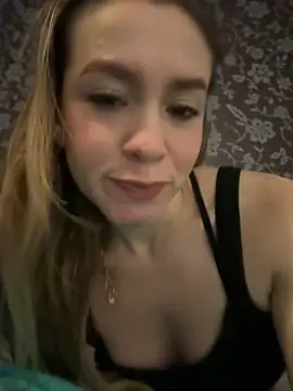 Snapshot of BritgetPsychol chatting on 09.12.25 BritgetPsychol online show from 09.12.25