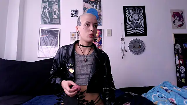 plutonbluemooon333 online show from 10.16.25