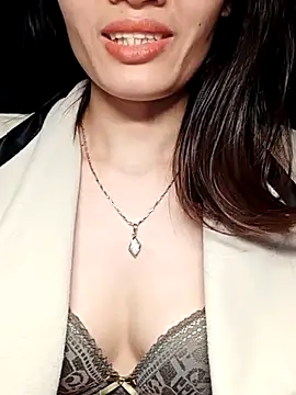 Hinna x online show from 11.21.25