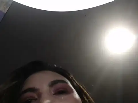 Snapshot of hotasianpinky chatting on 10.29.25 hotasianpinky online show from 10.29.25