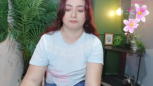 Snapshot of Anaa_Rose chatting on 04.25.26 Anaa Rose online show from 04.25.26