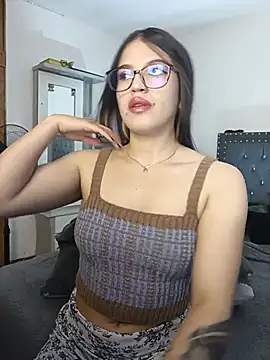 Snapshot of asumi_18 chatting on 07.15.26 asumi 18 online show from 07.15.26