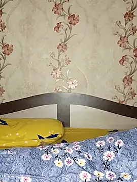 Shiny HOT01 online show from 11.08.25