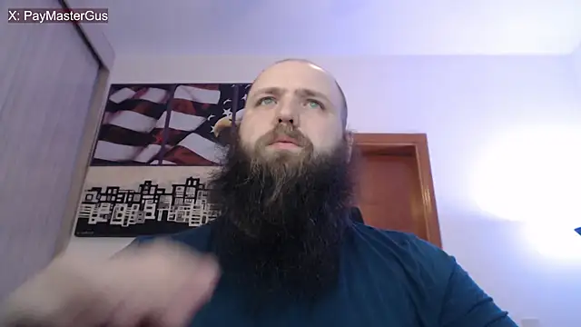 Snapshot of PayMasterGus chatting on 09.18.25 PayMasterGus online show from 09.18.25