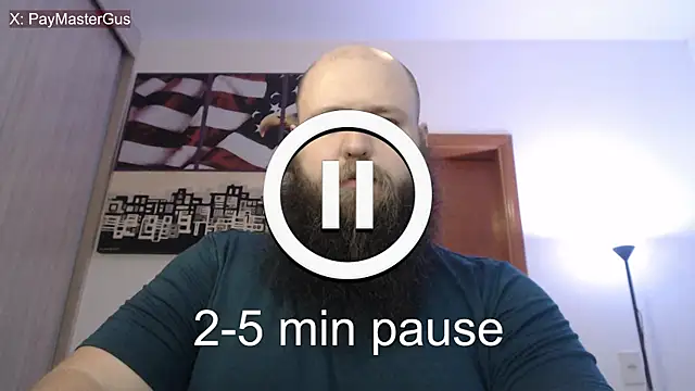 Snapshot of PayMasterGus chatting on 10.08.25 PayMasterGus online show from 10.08.25