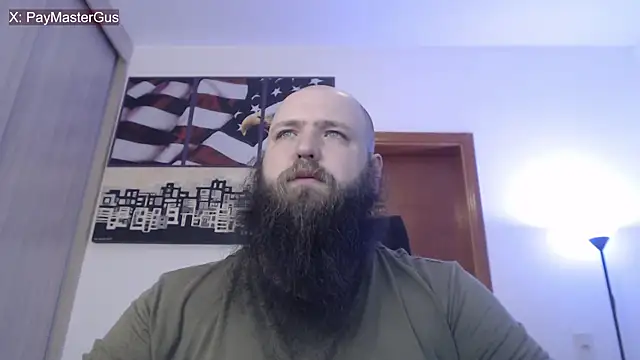 Snapshot of PayMasterGus chatting on 10.27.25 PayMasterGus online show from 10.27.25