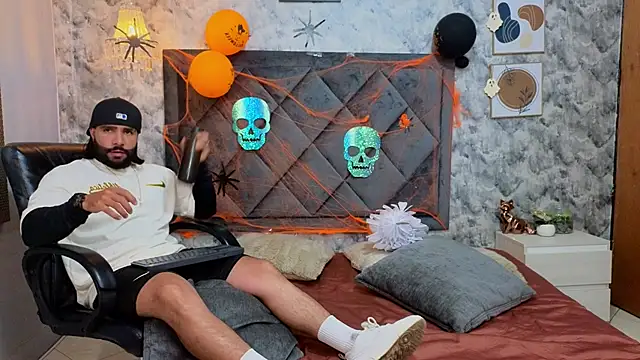 Apolo rousse1 online show from 10.13.25