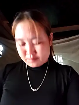 Snapshot of tthun1 chatting on 04.05.26 tthun1 online show from 04.05.26